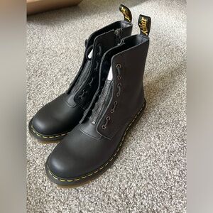Black doc martens BRAND NEW